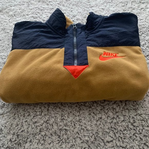 Nike Black Label Fleece-Style 1/4 Zip Pullover. Women's Small. Authentic Nike. - Picture 3 of 13